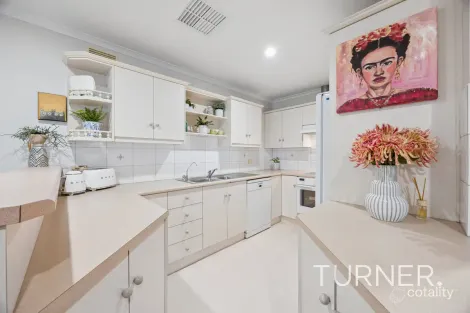 Property photo of 8 St Ives Walk Paradise SA 5075