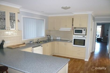 Property photo of 5 Darwin Drive Llanarth NSW 2795