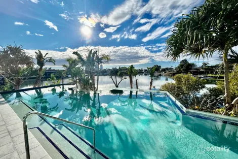 1107/5 Harbour Side Ct, Biggera Waters, QLD 4216
