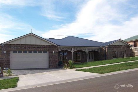 Property photo of 49 Watersprite Boulevard Sunbury VIC 3429