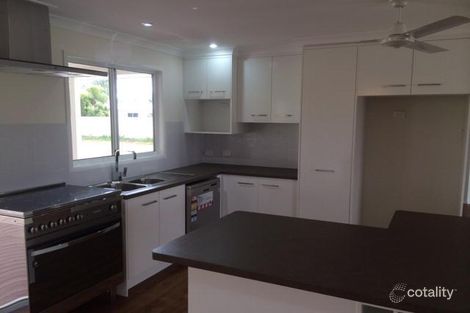 Property photo of 5 Windmill Lane Emerald QLD 4720