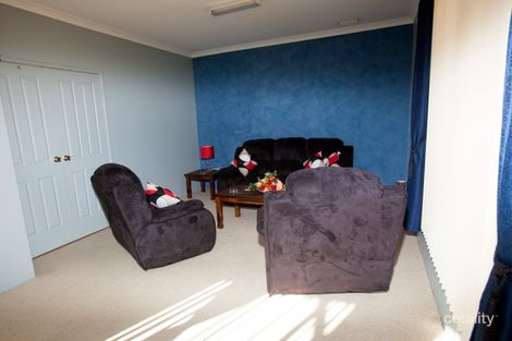 Property photo of 9 Bushby Close Mount Tarcoola WA 6530