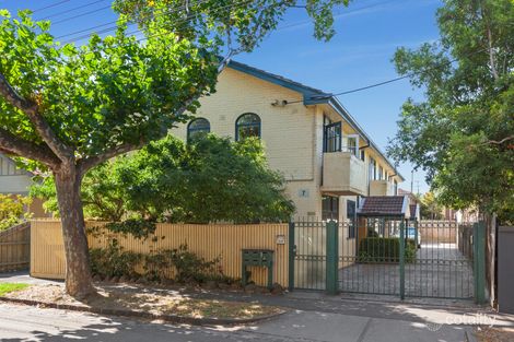 2/7 Austin Ave, Elwood, VIC 3184