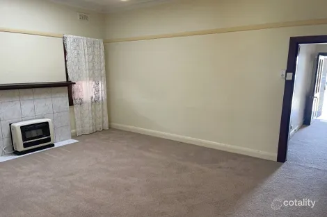 Property photo of 65 Brookong Avenue Wagga Wagga NSW 2650