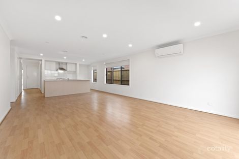 Property photo of 101 Stanmore Crescent Wyndham Vale VIC 3024