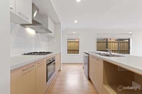 Property photo of 101 Stanmore Crescent Wyndham Vale VIC 3024