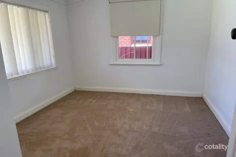 Property photo of 65 Brookong Avenue Wagga Wagga NSW 2650