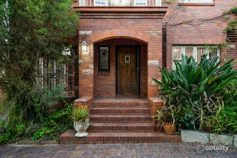 Property photo of 11 Hawken Drive St Lucia QLD 4067
