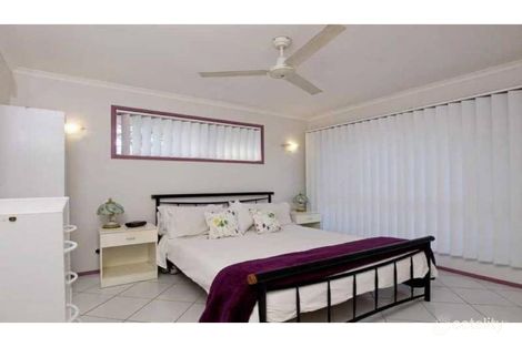 Property photo of 3 Leigh Place Edens Landing QLD 4207