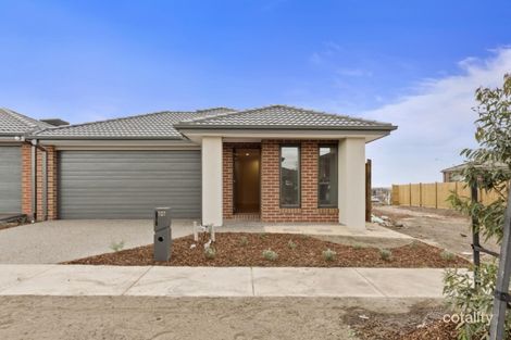 Property photo of 101 Stanmore Crescent Wyndham Vale VIC 3024