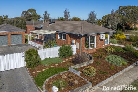 Property photo of 27 Strathearn Drive Sunbury VIC 3429