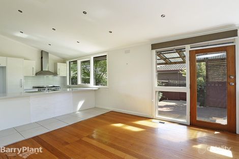 Property photo of 2 Daventry Avenue Grovedale VIC 3216