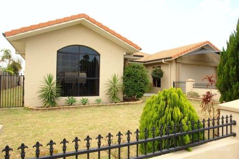 12 Fairbairn Ct, Oxenford, QLD 4210