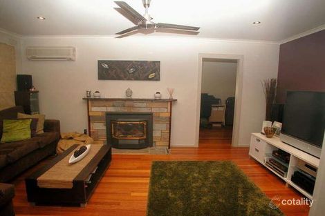 Property photo of 10 Araluen Drive Croydon VIC 3136