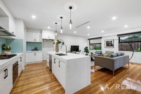 Property photo of 7 Fromhold Drive Doncaster VIC 3108