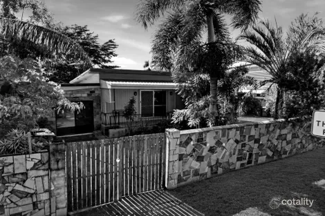 35 Montgomery St, West End, QLD 4810