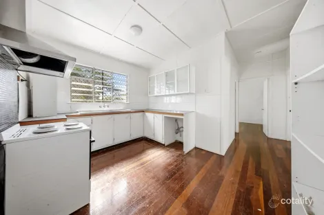 Property photo of 35 Montgomery Street West End QLD 4810