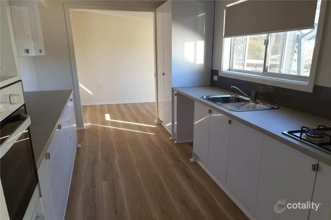 Property photo of 32 The Boulevarde Warrimoo NSW 2774