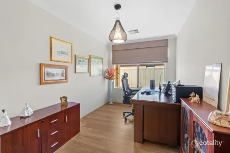 Property photo of 12 Pattison Ridge Madora Bay WA 6210