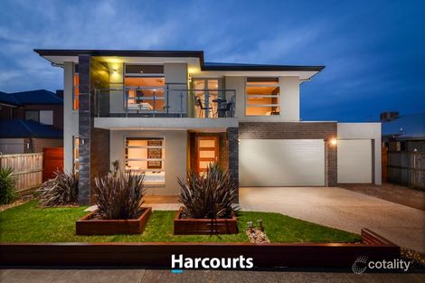 Property photo of 17 Peisley Crescent Cranbourne East VIC 3977