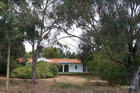 33 Yorna Rd, Kalamunda, WA 6076