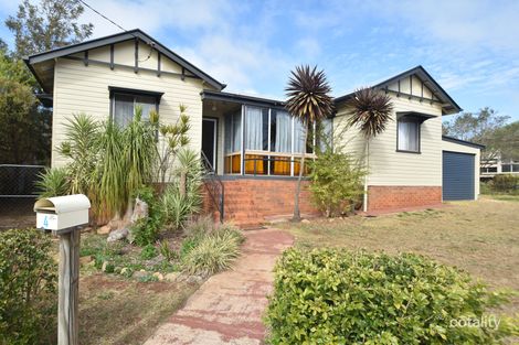 Property photo of 4 Underwood Crescent Harristown QLD 4350