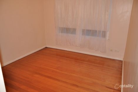 Property photo of 28 Bayview Road Glenroy VIC 3046