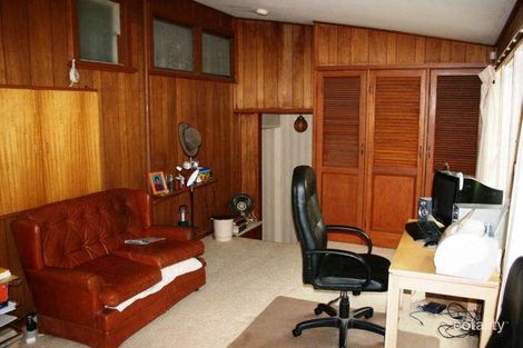 Property photo of 6 Brabham Close Belmont North NSW 2280