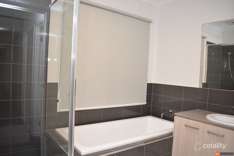 Property photo of 6 Maspeth Crescent Point Cook VIC 3030