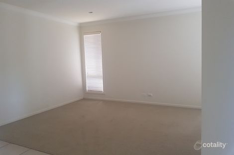 Property photo of 14 Chip In Place Helensvale QLD 4212