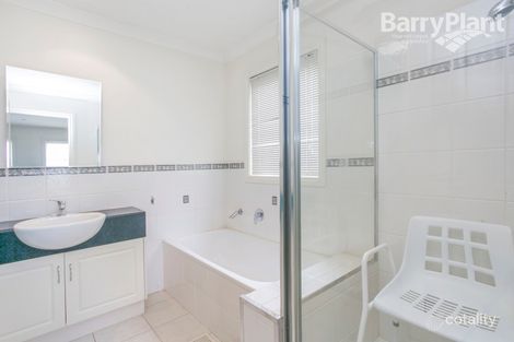 Property photo of 1/1 Young Road Hallam VIC 3803