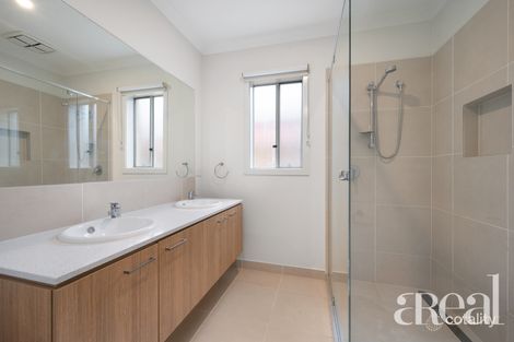 Property photo of 15 Postema Drive Point Cook VIC 3030