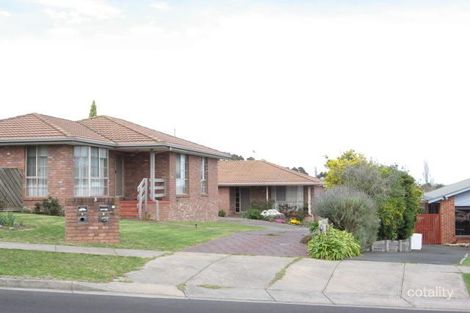Property photo of 2/3 Maryn Close Berwick VIC 3806