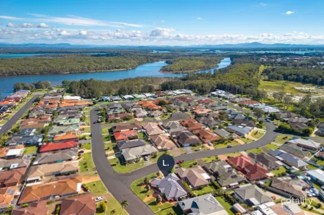 Property photo of 11 Amanda Crescent Forster NSW 2428