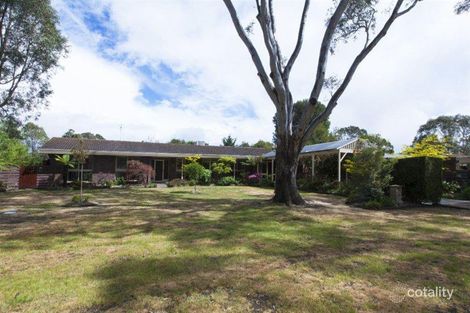 1 Ash Gr, Ararat, VIC 3377