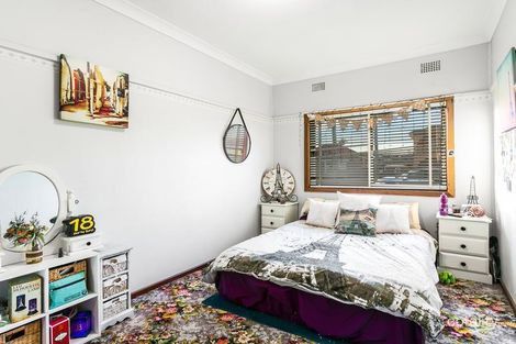 Property photo of 1/14 Hoskins Avenue Warrawong NSW 2502