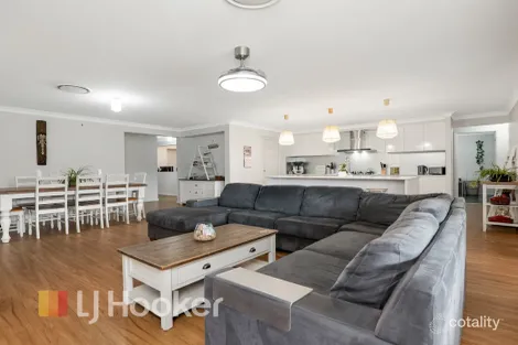 Property photo of 6 Augusta Place Medowie NSW 2318