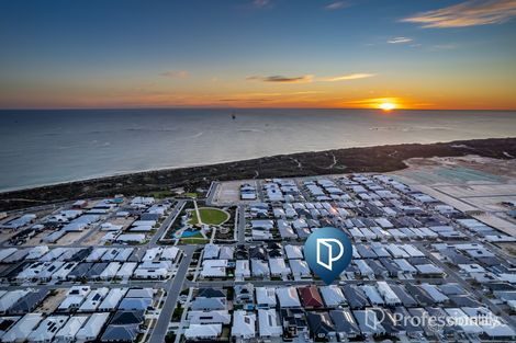 Property photo of 15 Casina Way Jindalee WA 6036