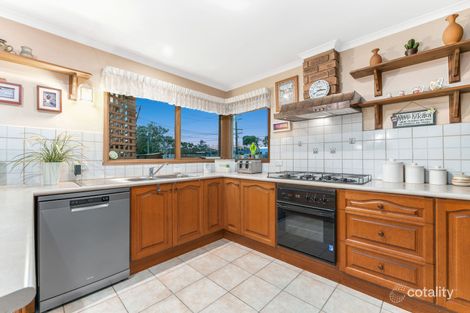 Property photo of 41 Darren Road Keysborough VIC 3173