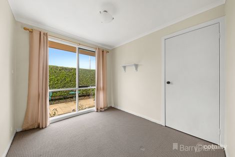 Property photo of 1 Cunningham Crescent Pakenham VIC 3810