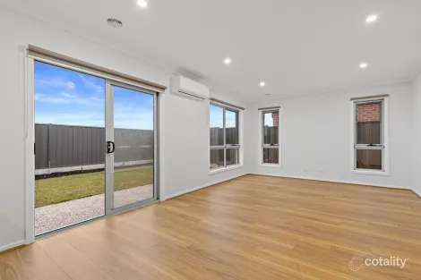 Property photo of 85 Tuff Street Werribee VIC 3030