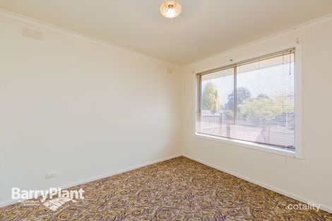 Property photo of 15 Springside Crescent Keysborough VIC 3173