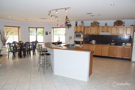 6 Maclaurin Ave, East Hills, NSW 2213