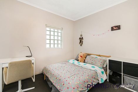 Property photo of 2/69 Durham Street St Lucia QLD 4067