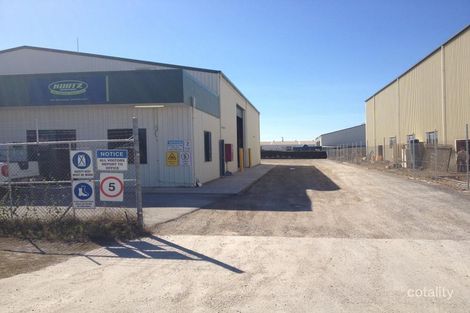 10 Bassett St, Callemondah, QLD 4680