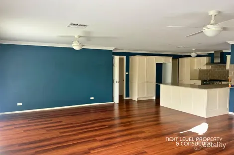 Property photo of 50 Murphy Circuit Ashtonfield NSW 2323