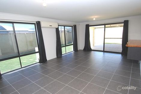 21 Two Rivers Loop, Ellenbrook, WA 6069
