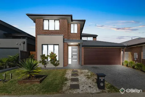 92 Fenway Bvd, Clyde North, VIC 3978