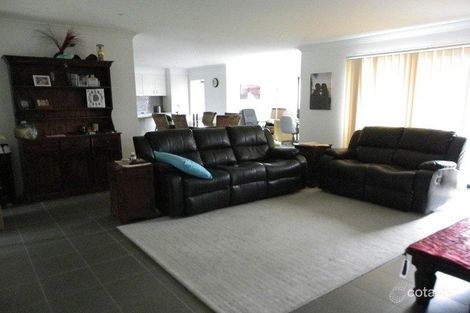 Property photo of 19 Felling Drive Maudsland QLD 4210
