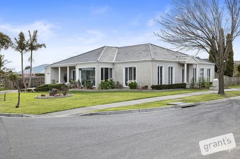 Property photo of 1 Kurnwill Place Berwick VIC 3806